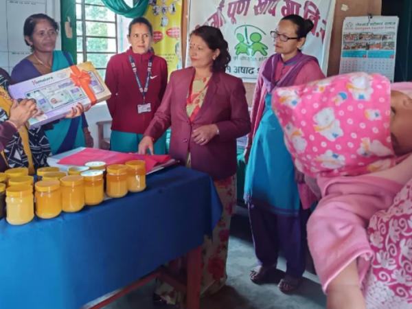 रामेछापमा लोकप्रिय बन्दै गएको ‘उपप्रमुख सुत्केरी कोशेली भेट कार्यक्रम’