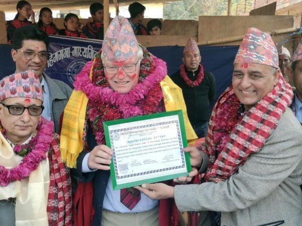 आफ्नो घर बेचेर एडर्सनले रामेछापमा खोले डेन्टल अस्पताल
