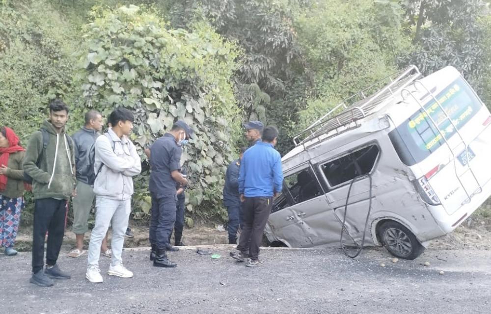 काभ्रेपलाञ्चोकको पनौतीमा सवारी दुर्घटना हुँदा रामेछापकी युवतीको मृत्यु
